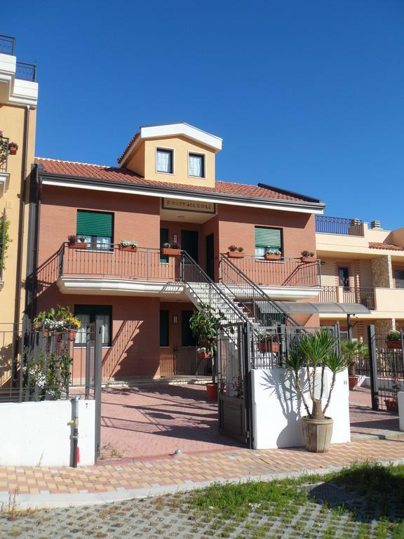 דירות מנפרדוניה Porta Del Sole מראה חיצוני תמונה